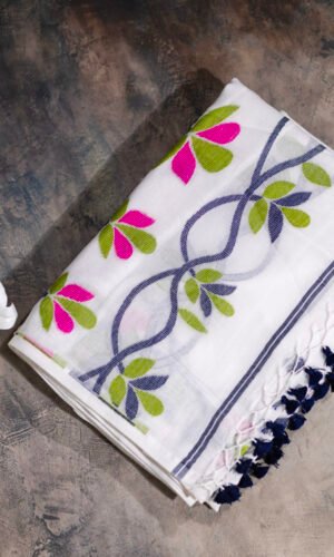 Hand woven needle Jamdani Saree -White